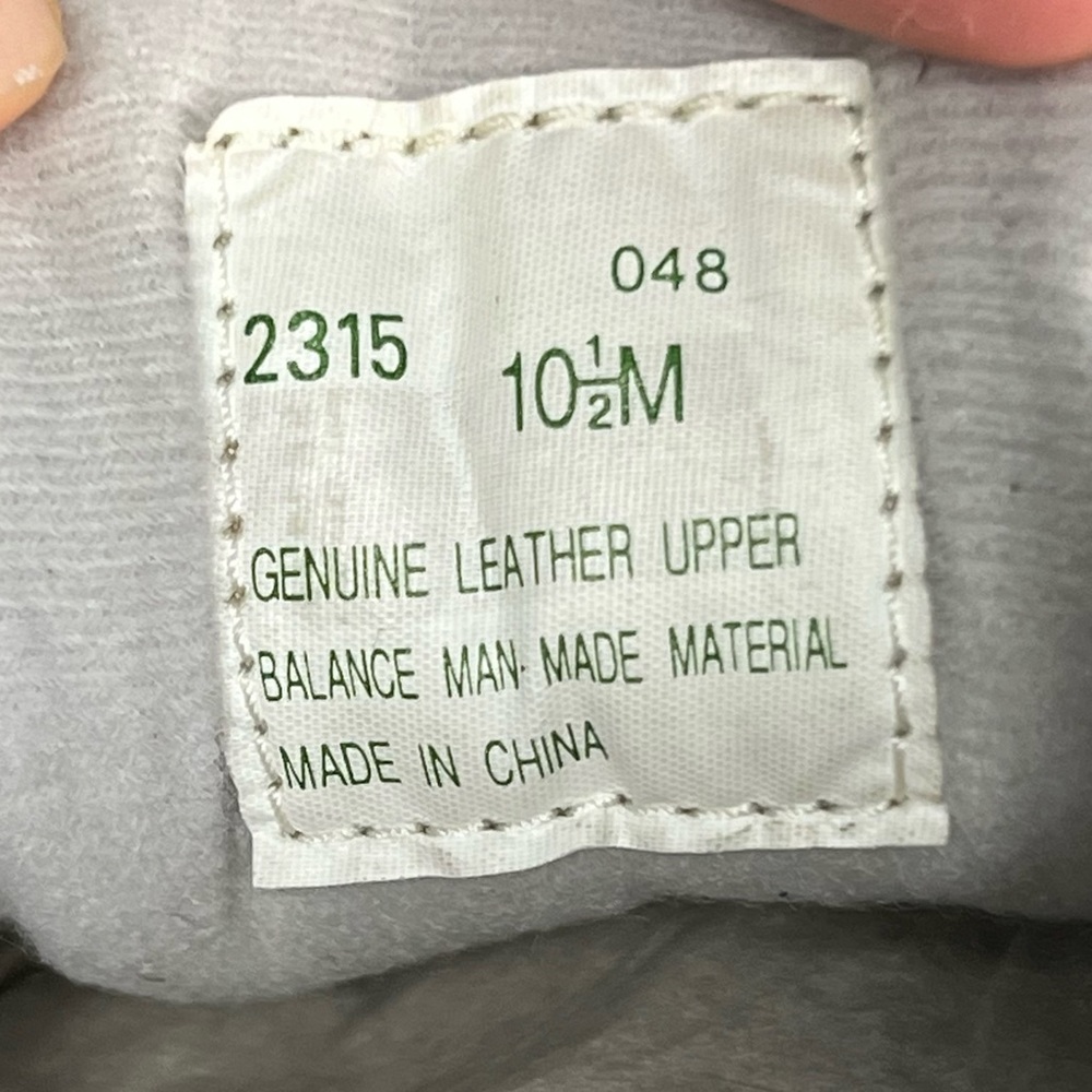 Knapp Slip-Resistant Shoes - Picture 9 of 11